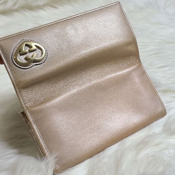 💯 Authentic Gucci Wallet 🍀 - Picture 5 of 16